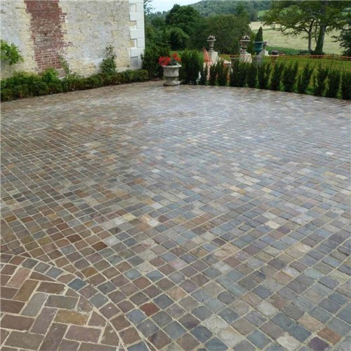 Cobble Indian Sandstone Setts 100mm x 100mm x 40/60mm - Raj Green